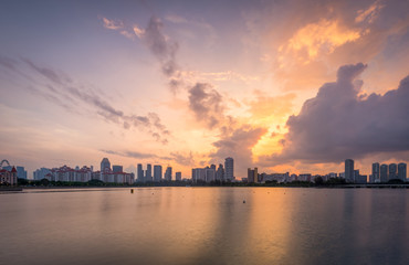 Fototapeta na wymiar Singapore 2018 Sunset at Kallang Lake look from Water Sports Centre, Singapore sport hub