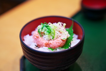 ネギトロ丼