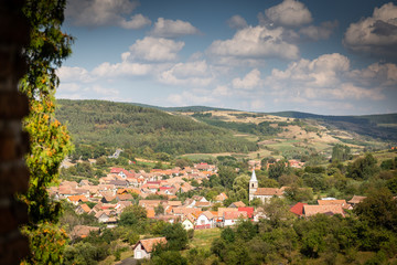 Fototapeta na wymiar Ausblick von der Ruine Stolzenburg in Rumänien