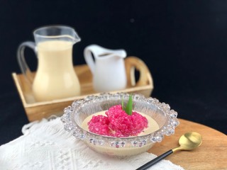 Malaysian traditional dessert of Sagu Gula Melaka serves with creamer.