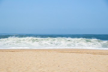 Fototapeta na wymiar waves at leblon beach in Rio de Janeiro.