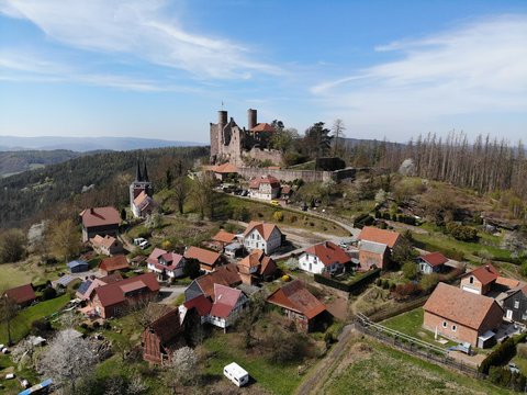 Burg Hanstein aus der Luft (Eichsfeld, Th&uuml;ringen, Deutschland)