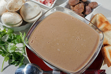 Potage aux marrons,celeri et champignon