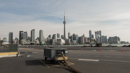 Fototapeta na wymiar Toronto from the airport