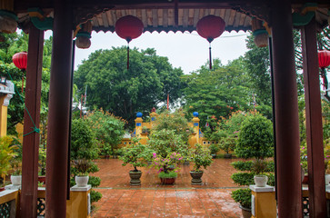 Dinh Cam Pho