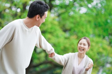 アジア人　カップルのポートレート