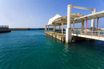 日本最南端、沖縄波照間島・3月の波照間港