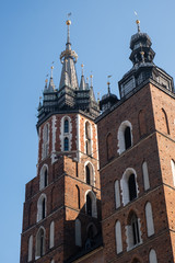 Fototapeta na wymiar Saint Mary Church at main Market Square in Krakow, Poland
