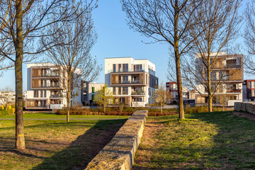 Obraz premium Moderne Architektur im Frankfurter Stadtteil Riedberg