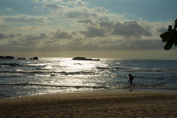 indian ocean in the sun in sri lanka