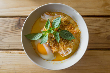 Thai Rice Noodles in Fish Curry Sauce