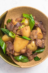 豚肉とじゃが芋の照り焼き