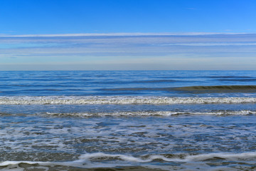 Fototapeta premium Bord de mer en Italie par un jour d'hiver ensoleillé