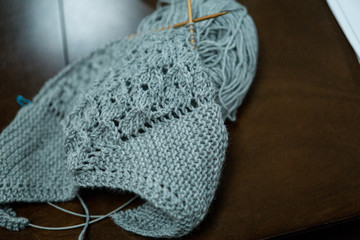 knitting wool and knitting needles