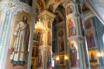 Fototapeta na wymiar Inside the orthodox church in kazan kremlin in Tatarstan