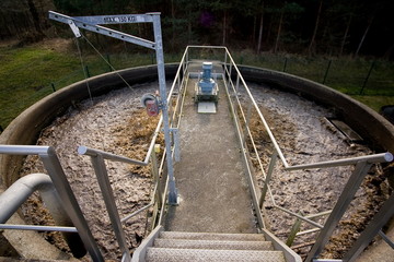 Traitement de l' eau par organisme public territorial