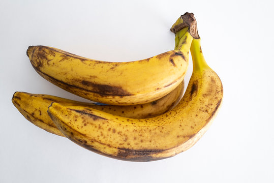 trois bananes bien mûres