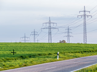 Hochspannungsmasten
