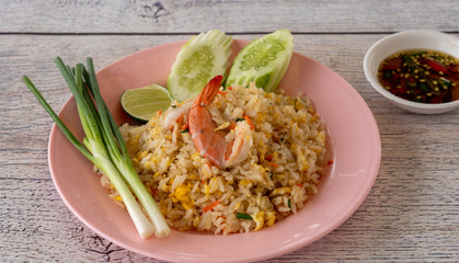 Thai Fried Rice with Shrimp 