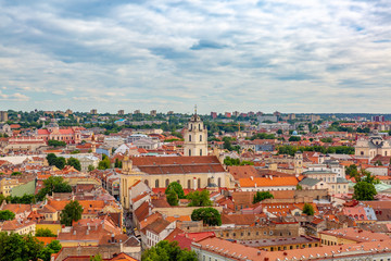 Obraz premium Vilnius old town rooftops view, Lithuania