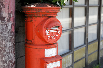 丸型郵便ポスト