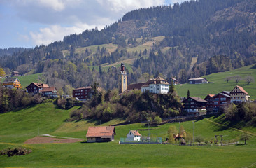 Fototapeta na wymiar Das Dorf Sattel , Kanton Schwyz