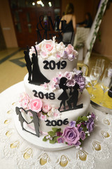 A beautiful big cake for a special event