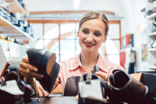 Schuhmacher Bilder – Durchsuchen 40,875 Archivfotos, Vektorgrafiken und