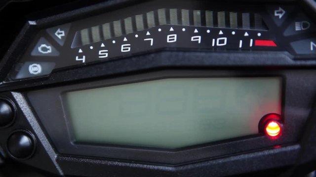 Digital z1000 dashboard startup macro detail
