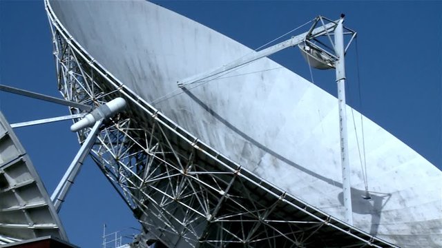 elecommunication parabolic dish antenna complex 
