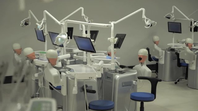 Dentist laboratory class for student
