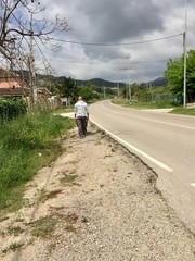 Obraz premium man on a road