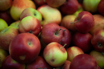Fototapeta na wymiar A lot of apples in the market.