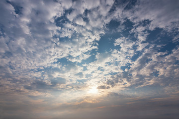 Obraz premium Sky, sun and clouds with ray light during sunset time. nature background ..