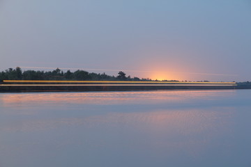  Night Irtysh 1. Taking off a tripod at a slow shutter speed, we get an unusually transformed space.