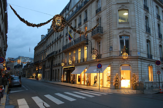 Paris - Rue du Faubourg Saint-Honor&eacute;