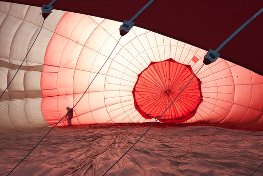 Setting up a hot air balloon