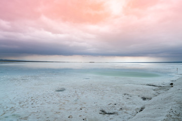 Chaka Salt Lake in Qinghai, China. Qinghai's Chaka Salt Lake is full of fantasy scenery