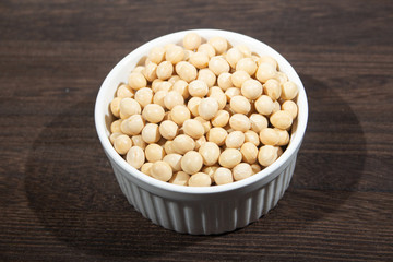 乾燥大豆（乾物、大豆）、日本では味噌の原料、イソフラボンが豊富！
