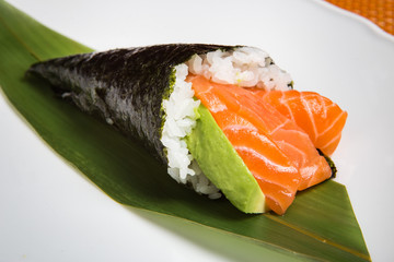 Sushi temaki Salmon