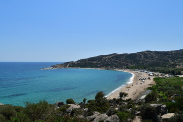 Fototapeta na wymiar view of the sea and the beach