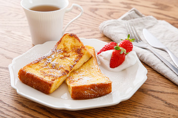 イチゴのフレンチトースト