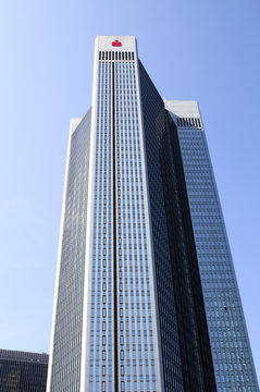 FRANKFURT, GERMANY: Looking up at the DekaBank headquarters in Frankfurt, Germany. The DekaBank is one of the largest asset managers in Germany.