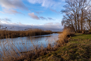 Narwiański Park Narodowy. Rzeka Narew. Szosa Kruszewska, Waniewo, Kurowo, Podlasie, Polska © podlaski49