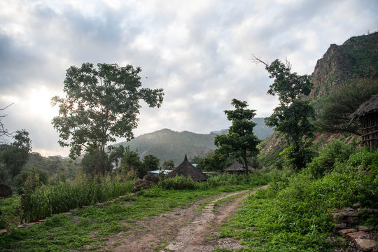 Traditional huts in Bankoual&eacute;