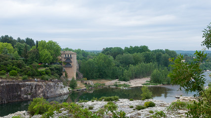 Uzès, panorama depuis le pont du Gard