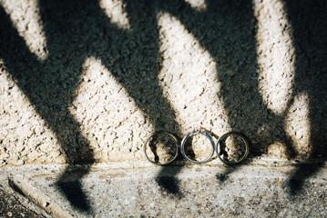 3つ並んだ指輪
