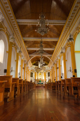 Fototapeta na wymiar interior of the basilica of saint peter in Mexico 