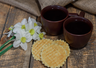 
Good morning, wish you. Breakfast in bed. Coffee in a cup. Daffodils