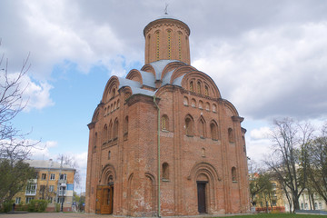 Fototapeta na wymiar Pyatnitskaya Church is a functioning church in Chernihiv, Ukraine